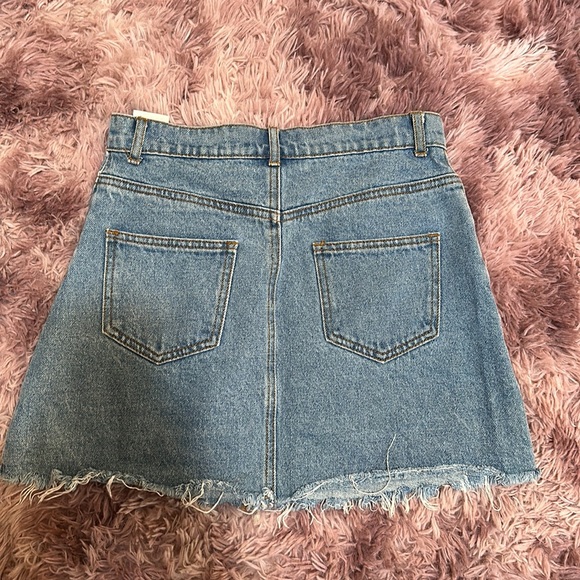 Brandy Melville solid mini denim skirt - Picture 3 of 3